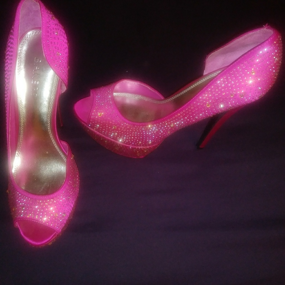 Heels - Picture 3 of 5